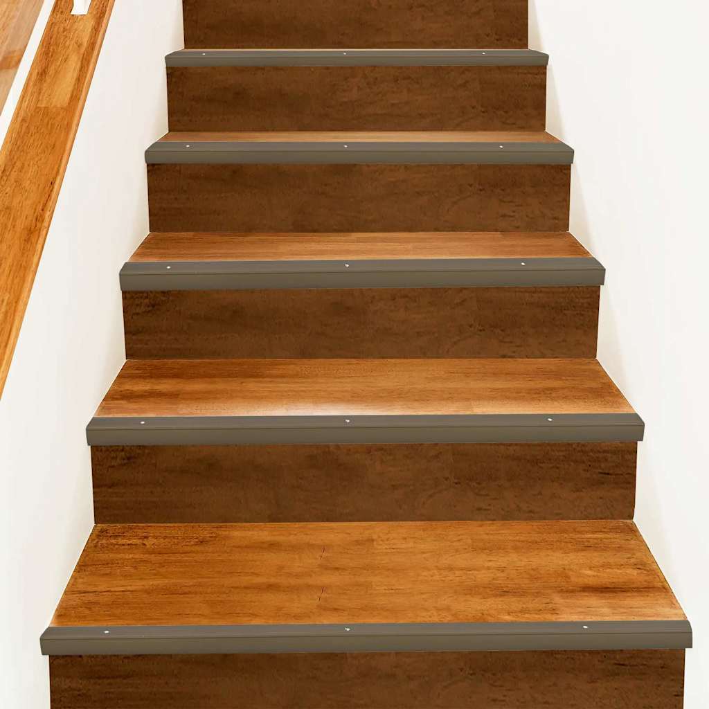 Stair Nosings 30 pcs Brown 67 x 3.5 x 3 cm Aluminium